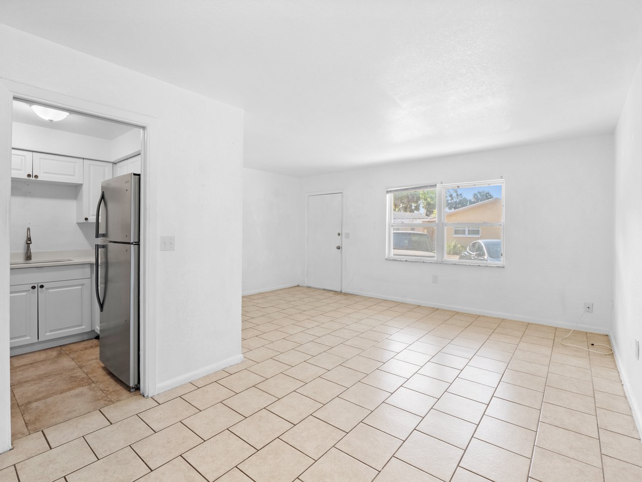 85,87,89 NW Irwin Ave