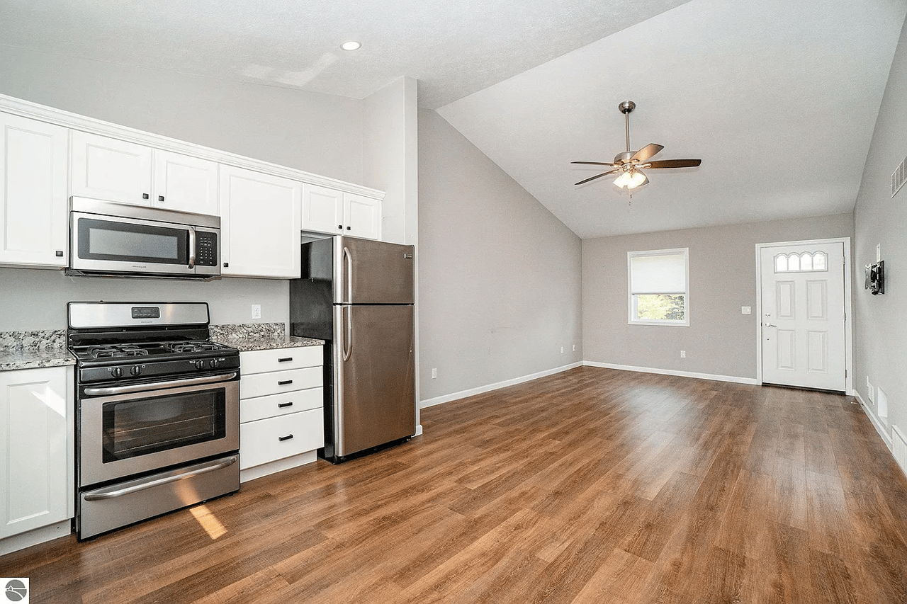 5005 Cedar Condo Ct
