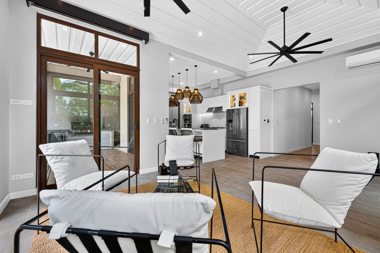 Casa Arcana | Luxury 3BR Condo with Private Pool in Tamarindo Parks | Walk to Beach