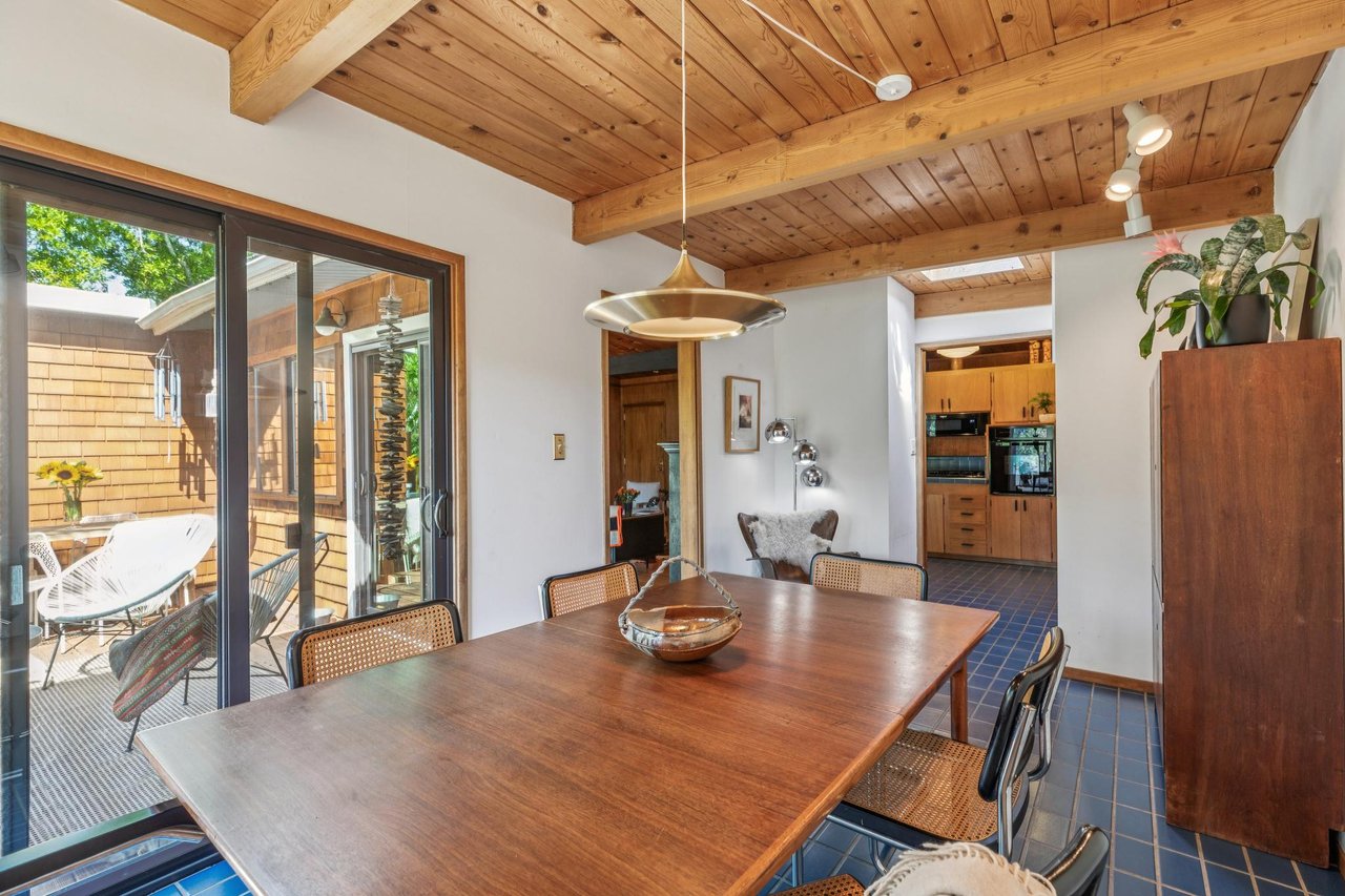 69 Pine Dr
