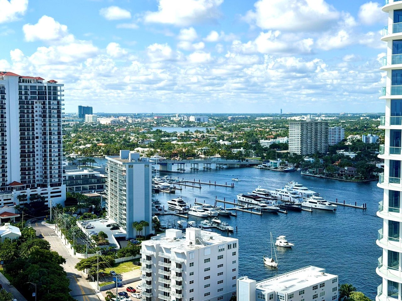 151 N Seabreeze blvd E-2101