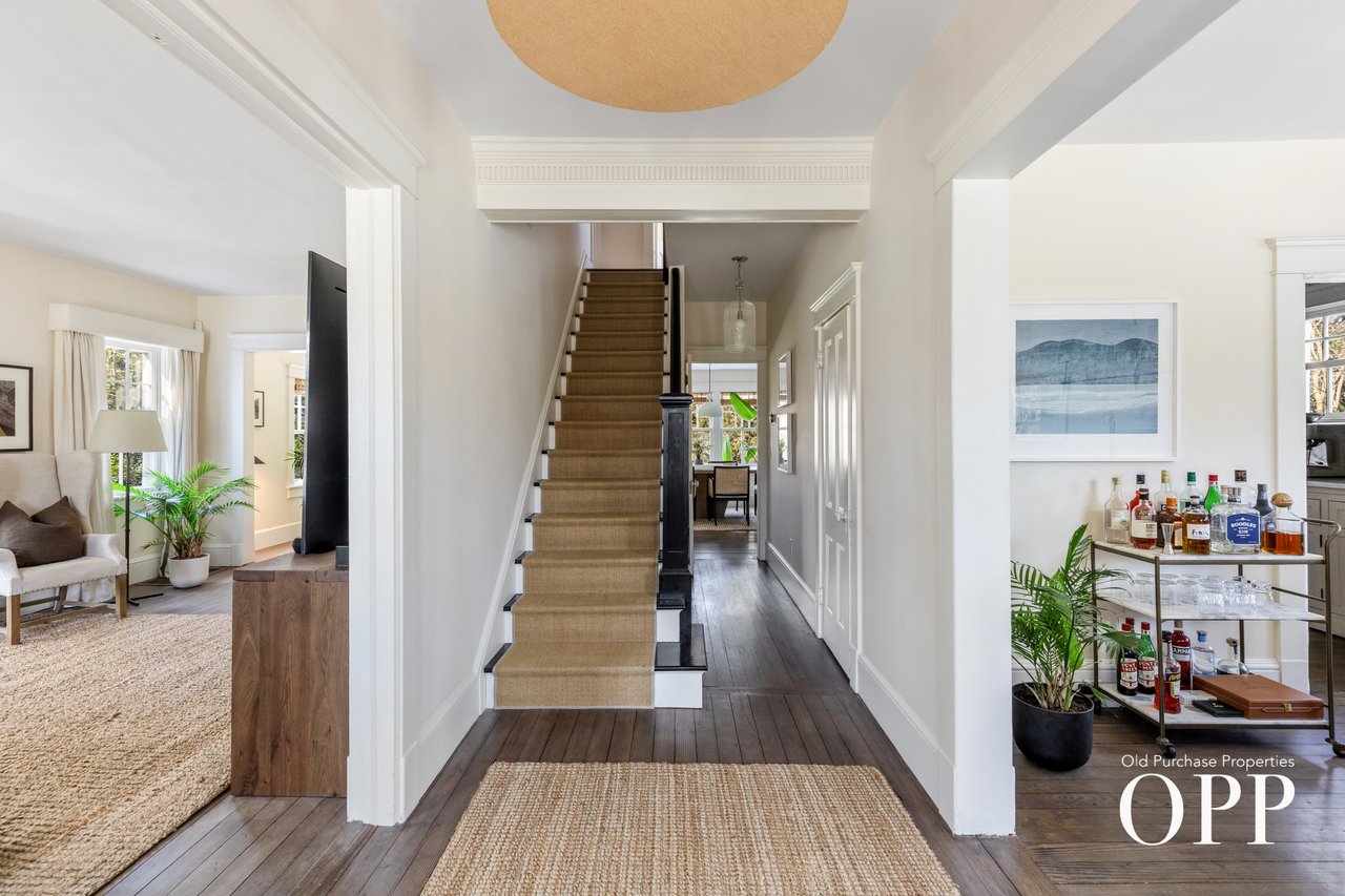 A MOVE-IN READY BELLPORT ORIGINAL