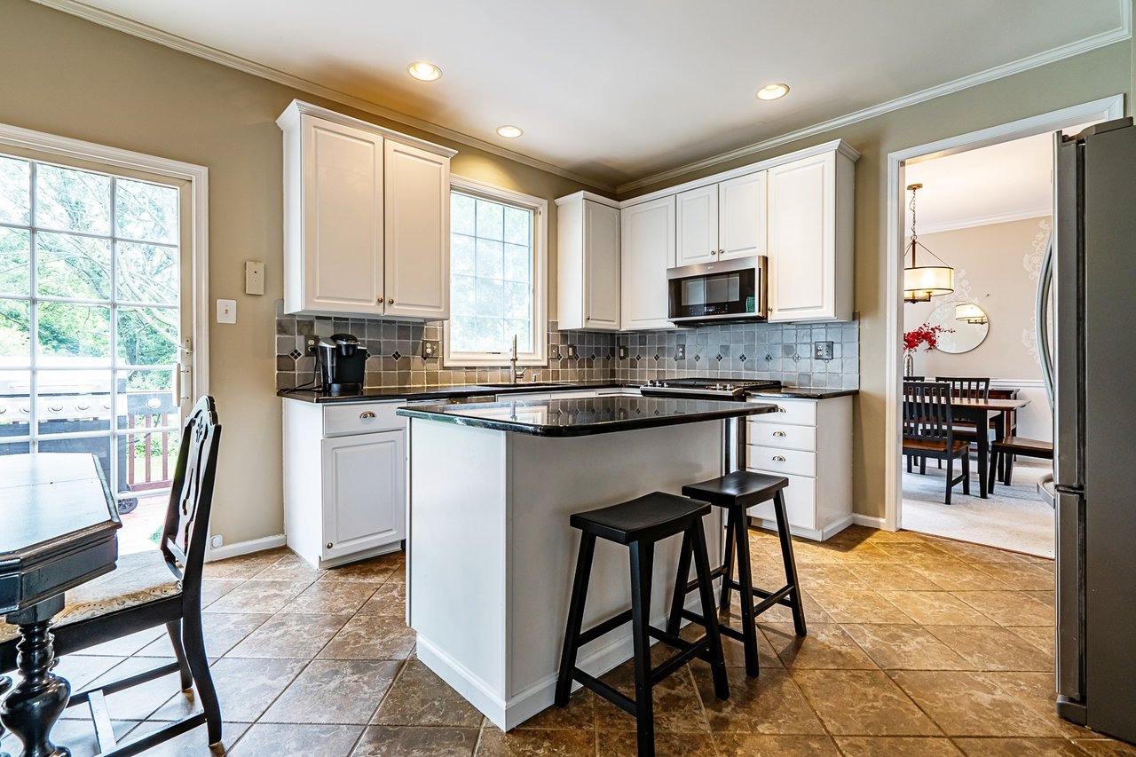 2321 Cross Creek Road