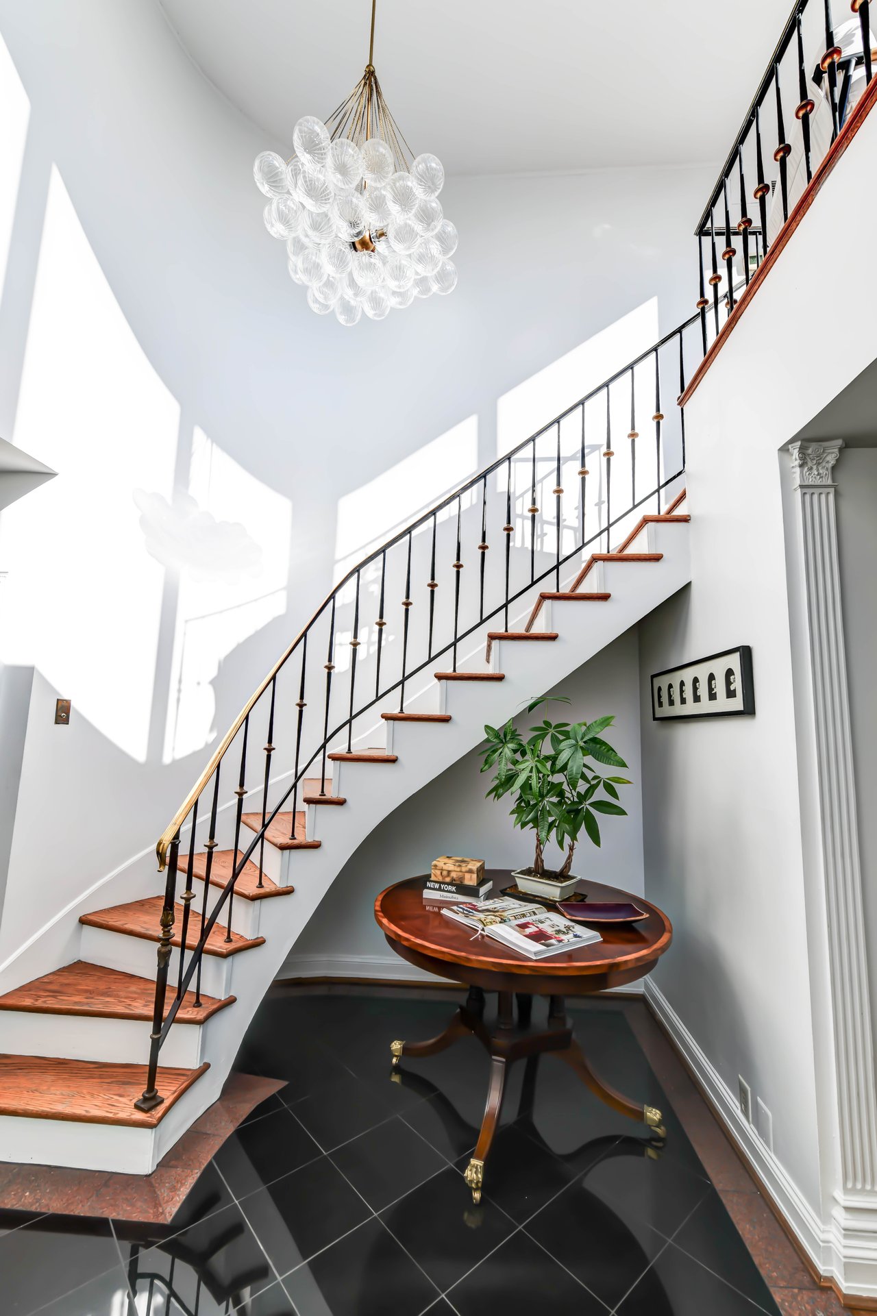 Watergate West Penthouse Seven