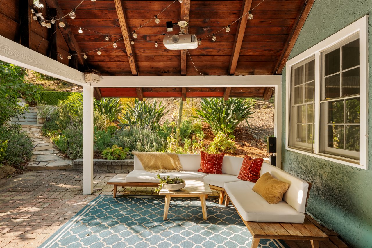 6871 Sunny Cove