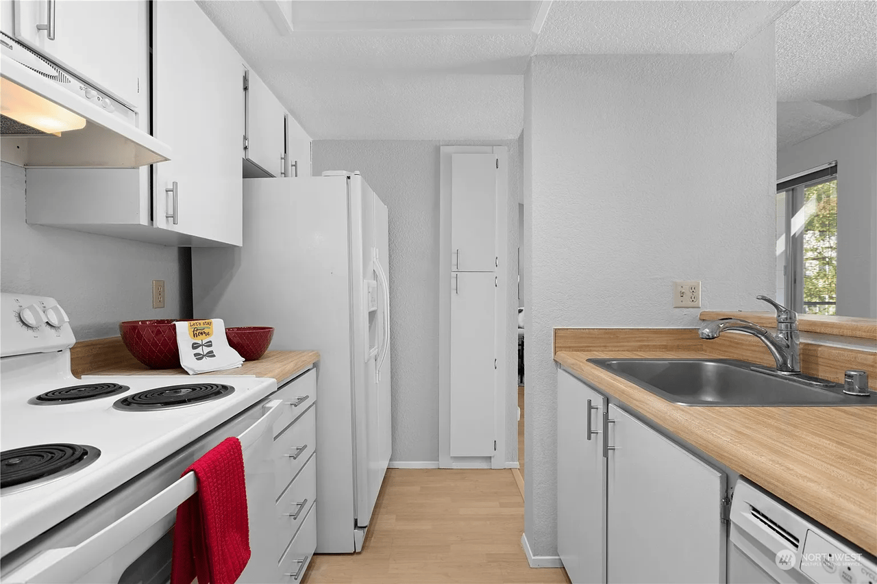 12621 NE 130th Way #D-206