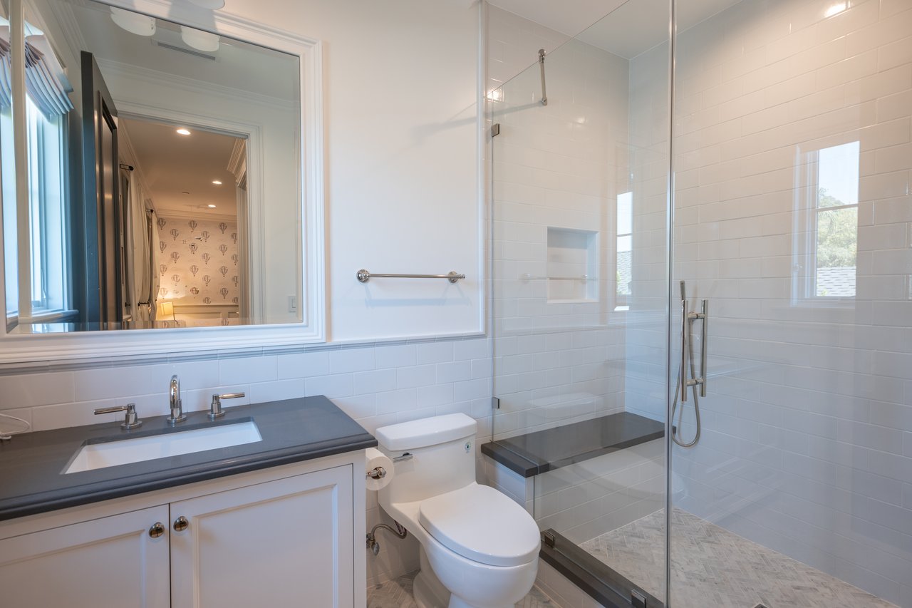 10439 Valley Spring Ln, Toluca Lake