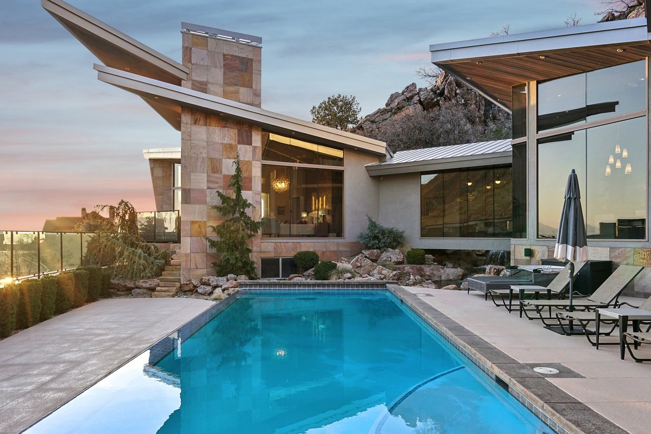4141 E Canyon Estate Dr