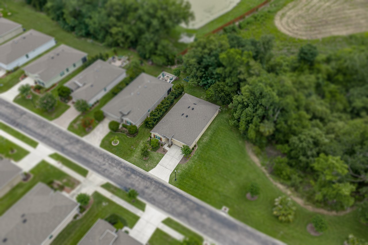 12322 EASTPOINTE DR