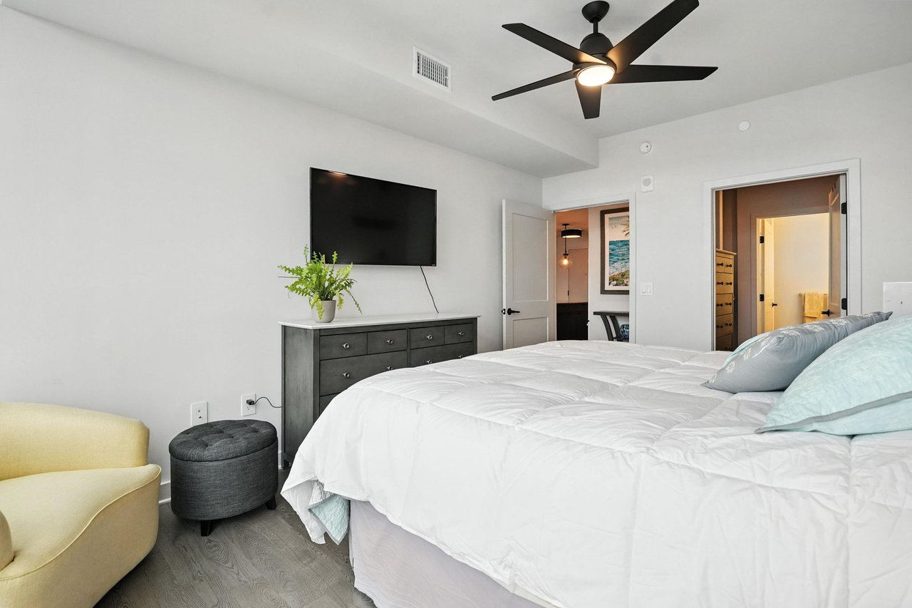 70 N St SE N913