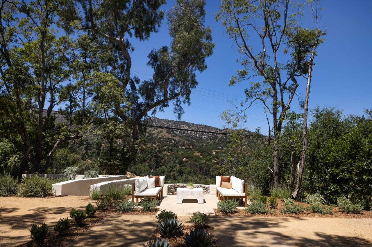 2720 Glendower Ave, Los Feliz