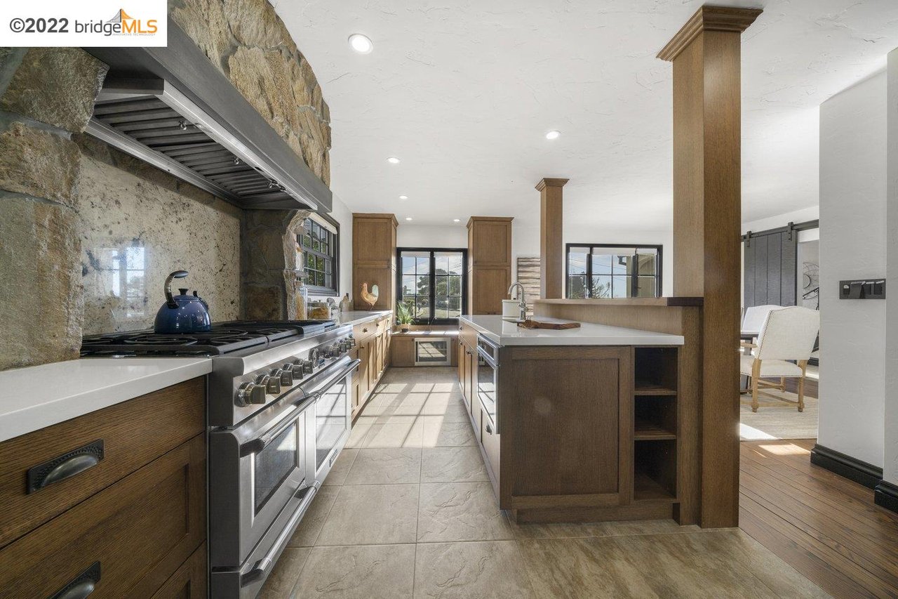 1665 Thousand Oaks Blvd