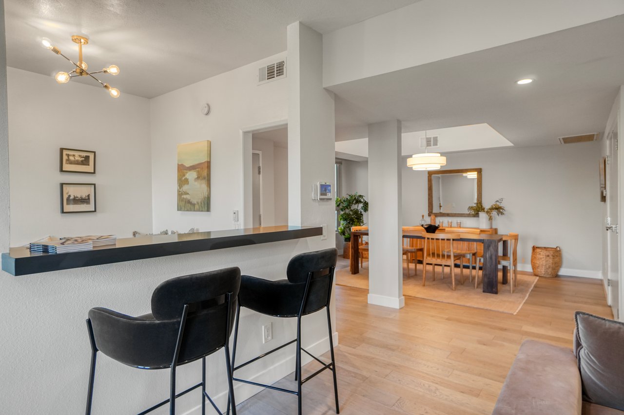 166 S Hayworth Ave APT 201, Los Angeles, CA 90048