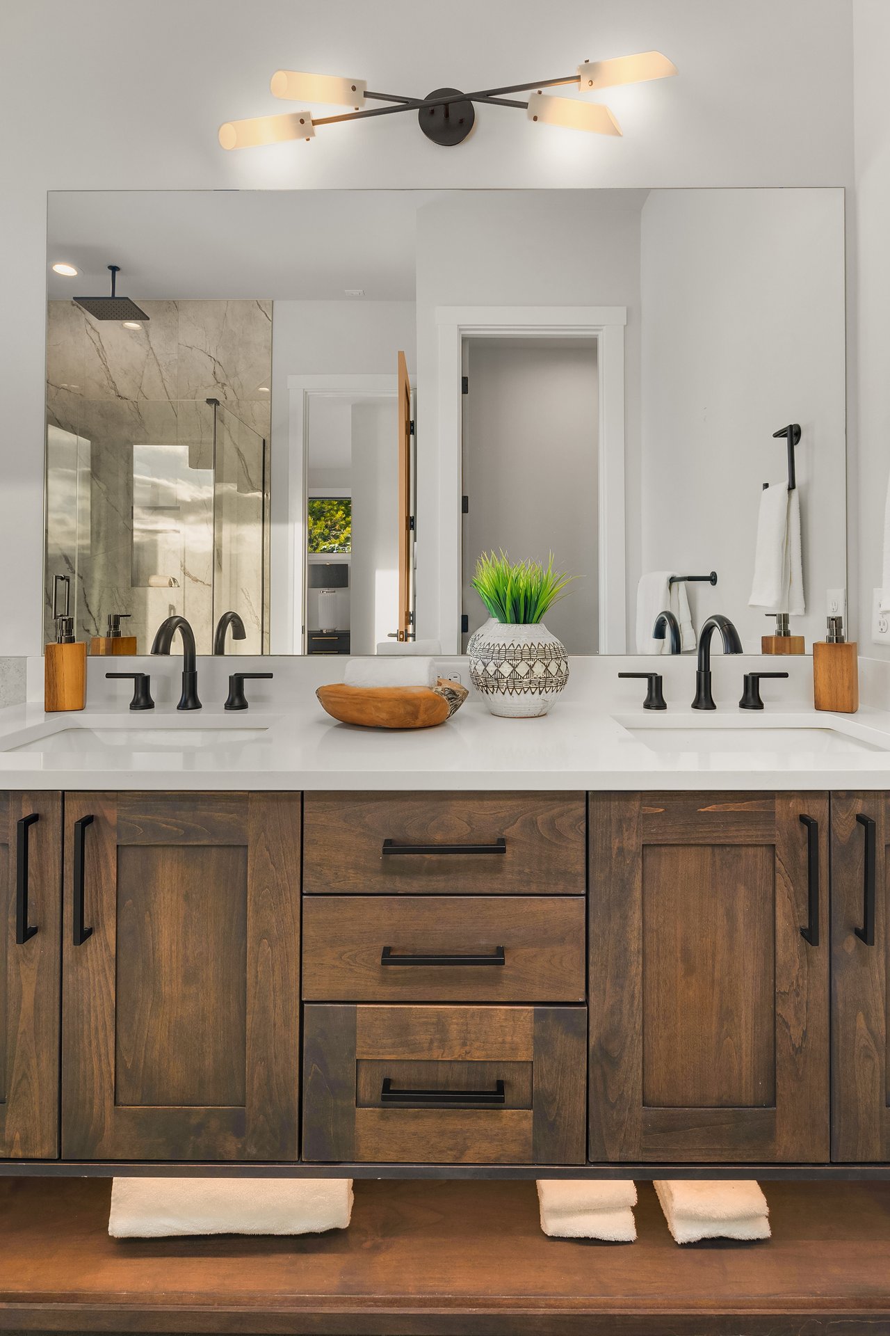 2241 Forest Ridge Drive