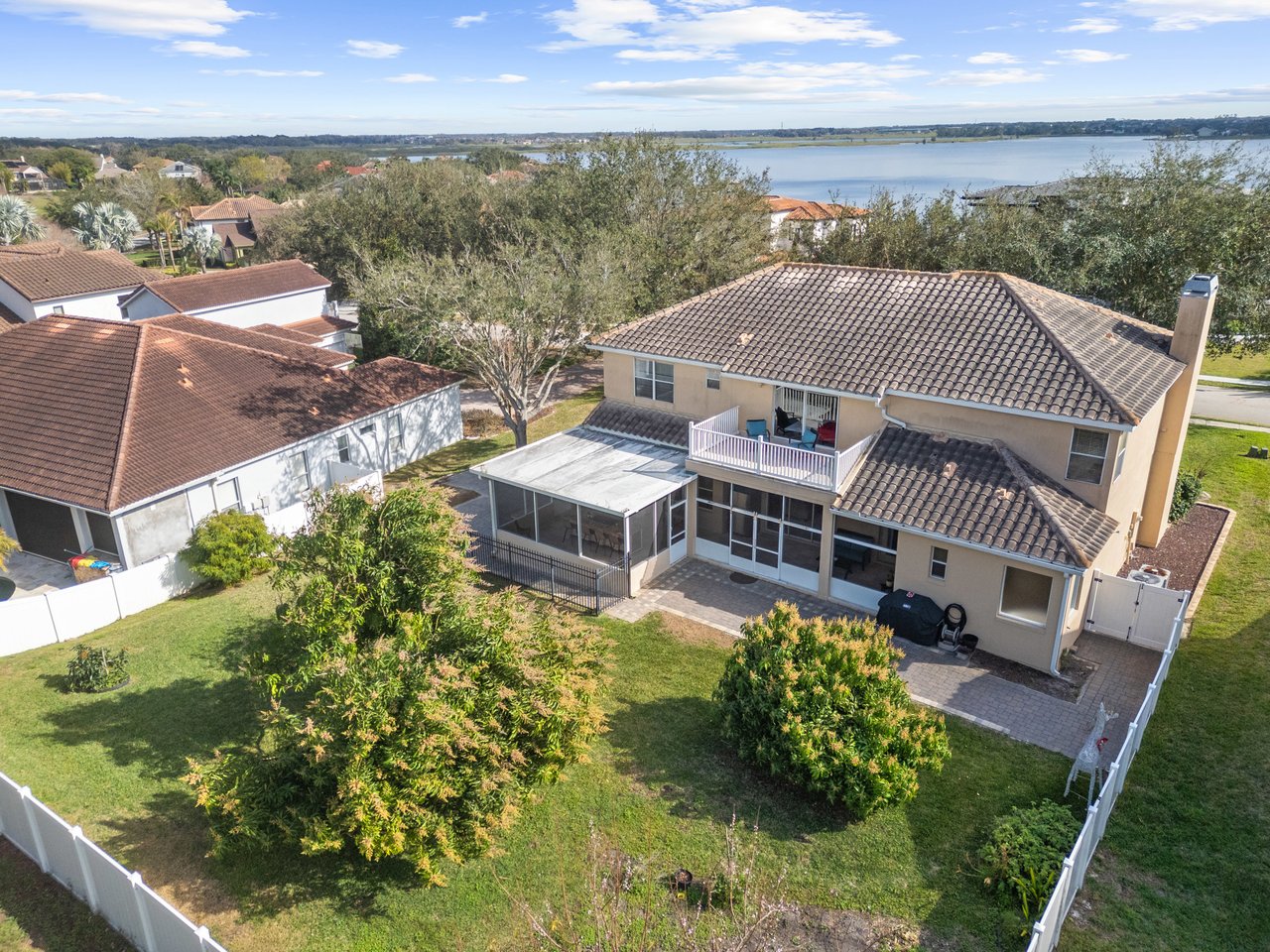 619 Largovista Dr