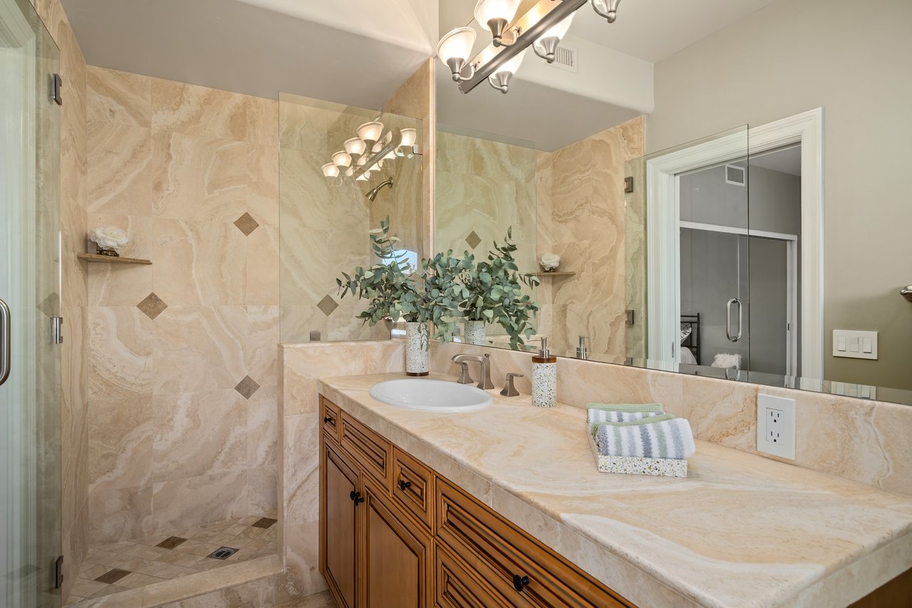41555 Avenida Conchita