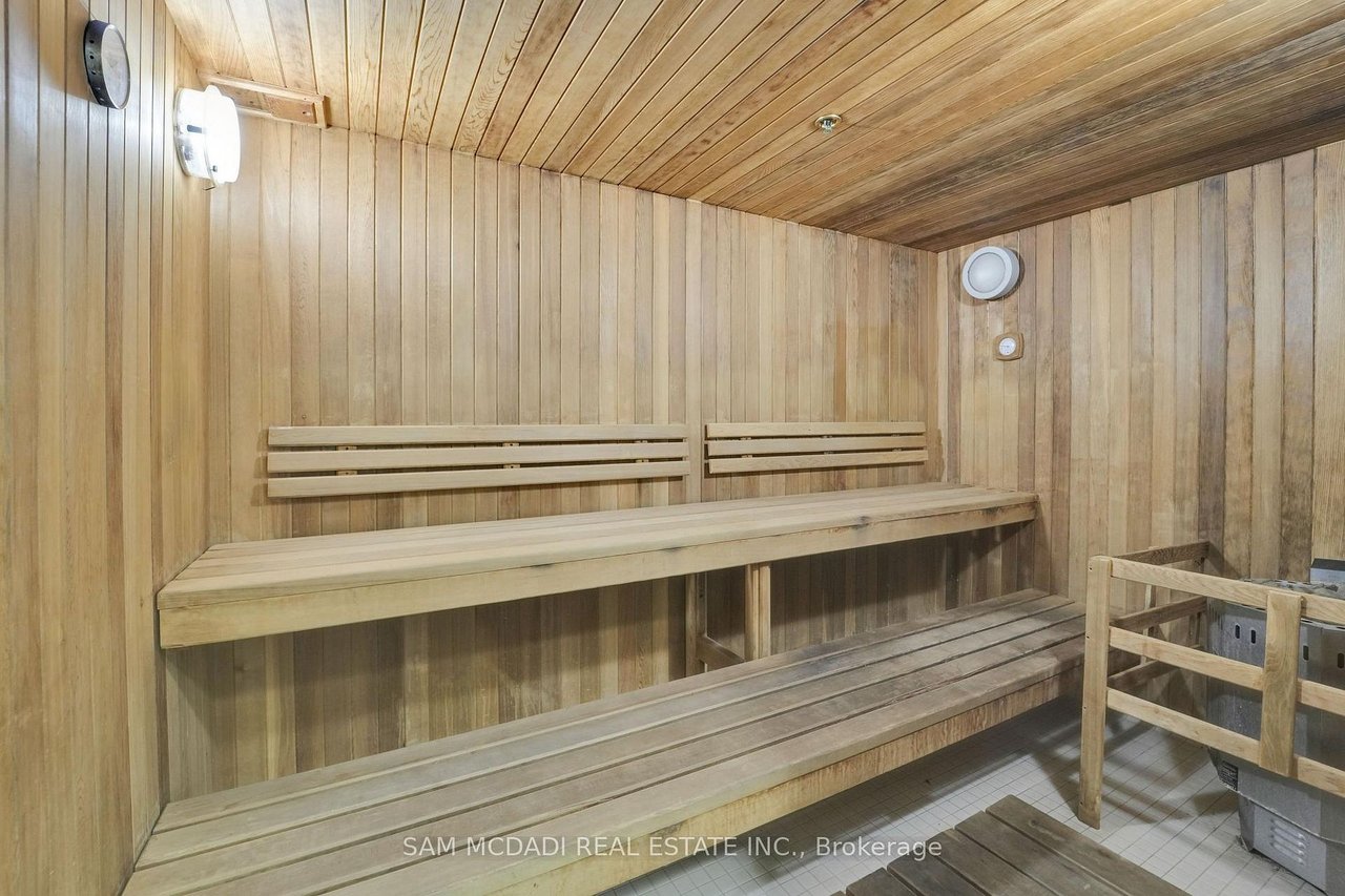 BROOKERS LANE LUXURY PENTHOUSE