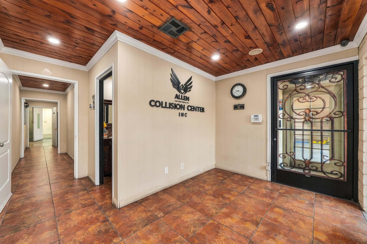 2823 N. San Fernando 
