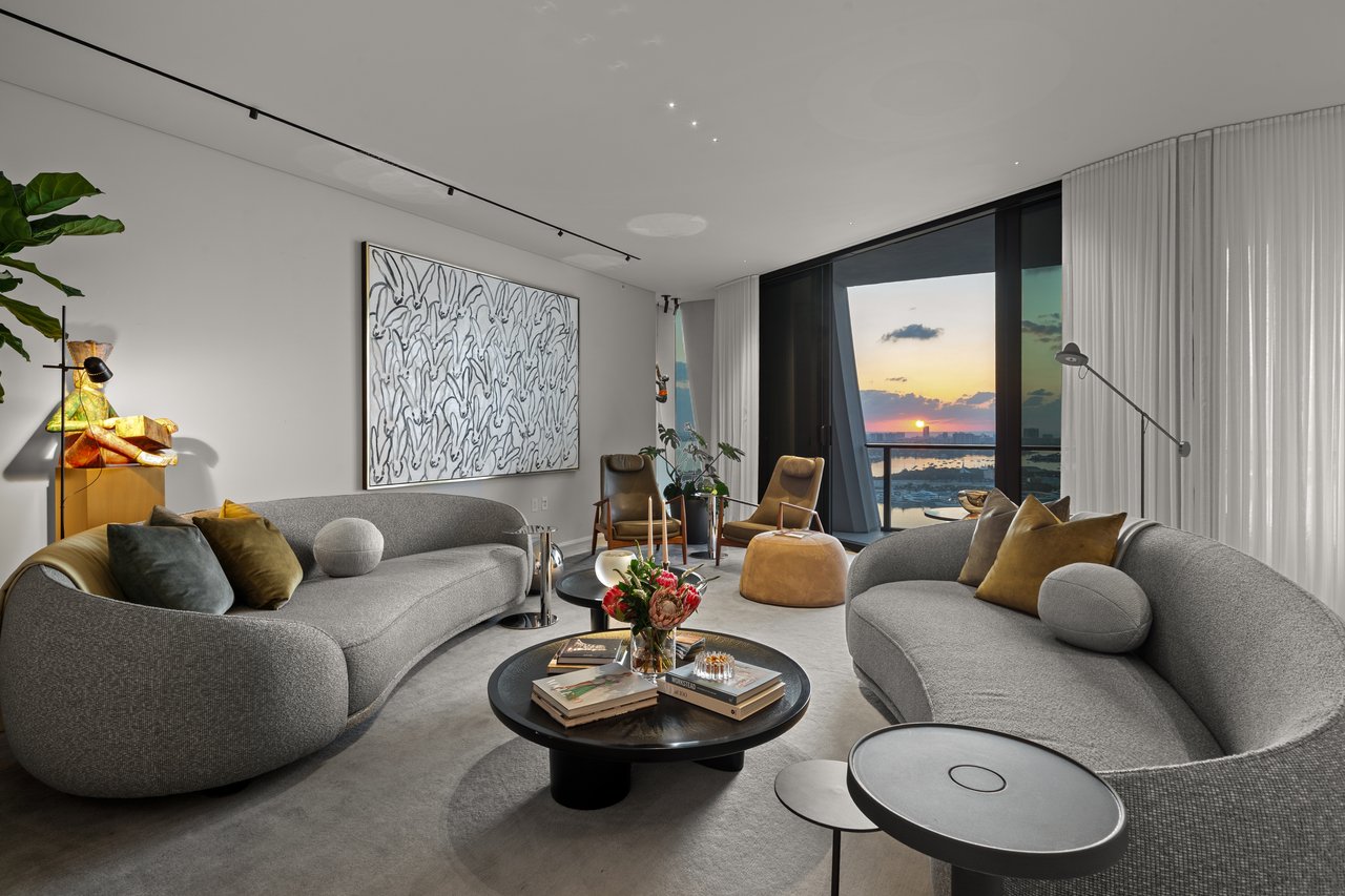 One Thousand Museum Signature Residence