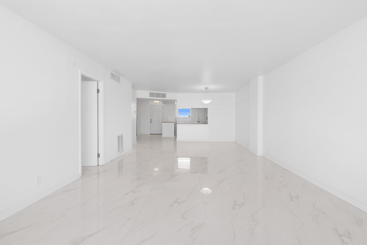 3545 NE 166th St #1004 North Miami Beach