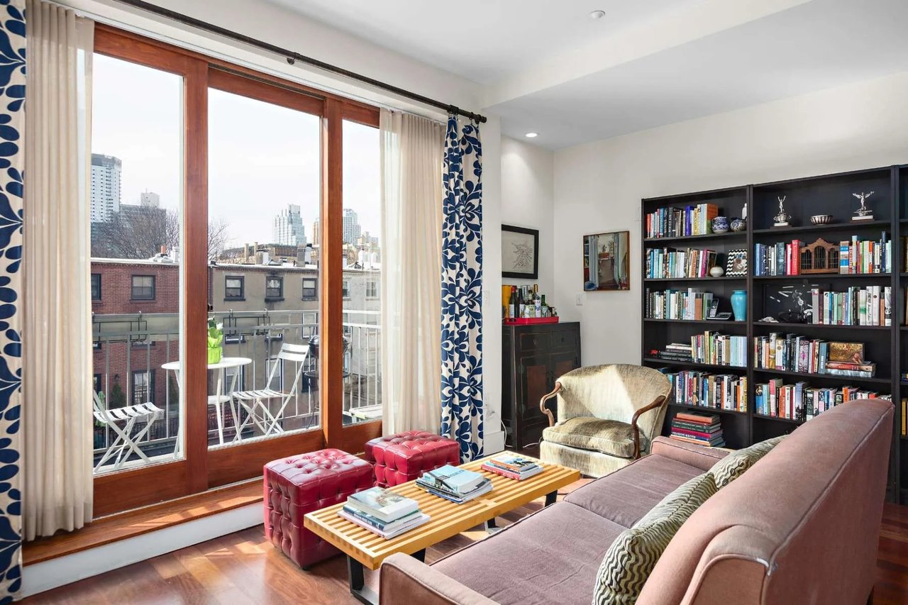  268 Cumberland St #4B