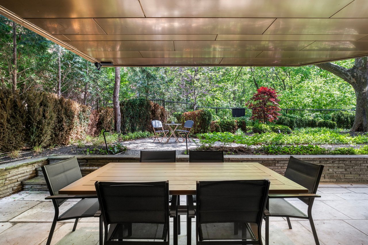 7 Dale Avenue #106