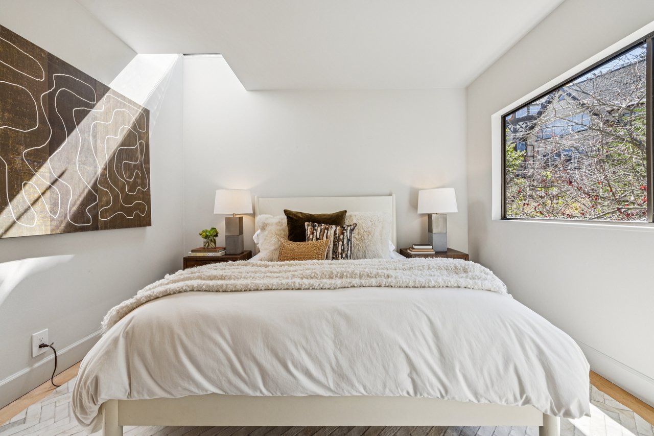 Contemporary Berkeley Hills Treehouse