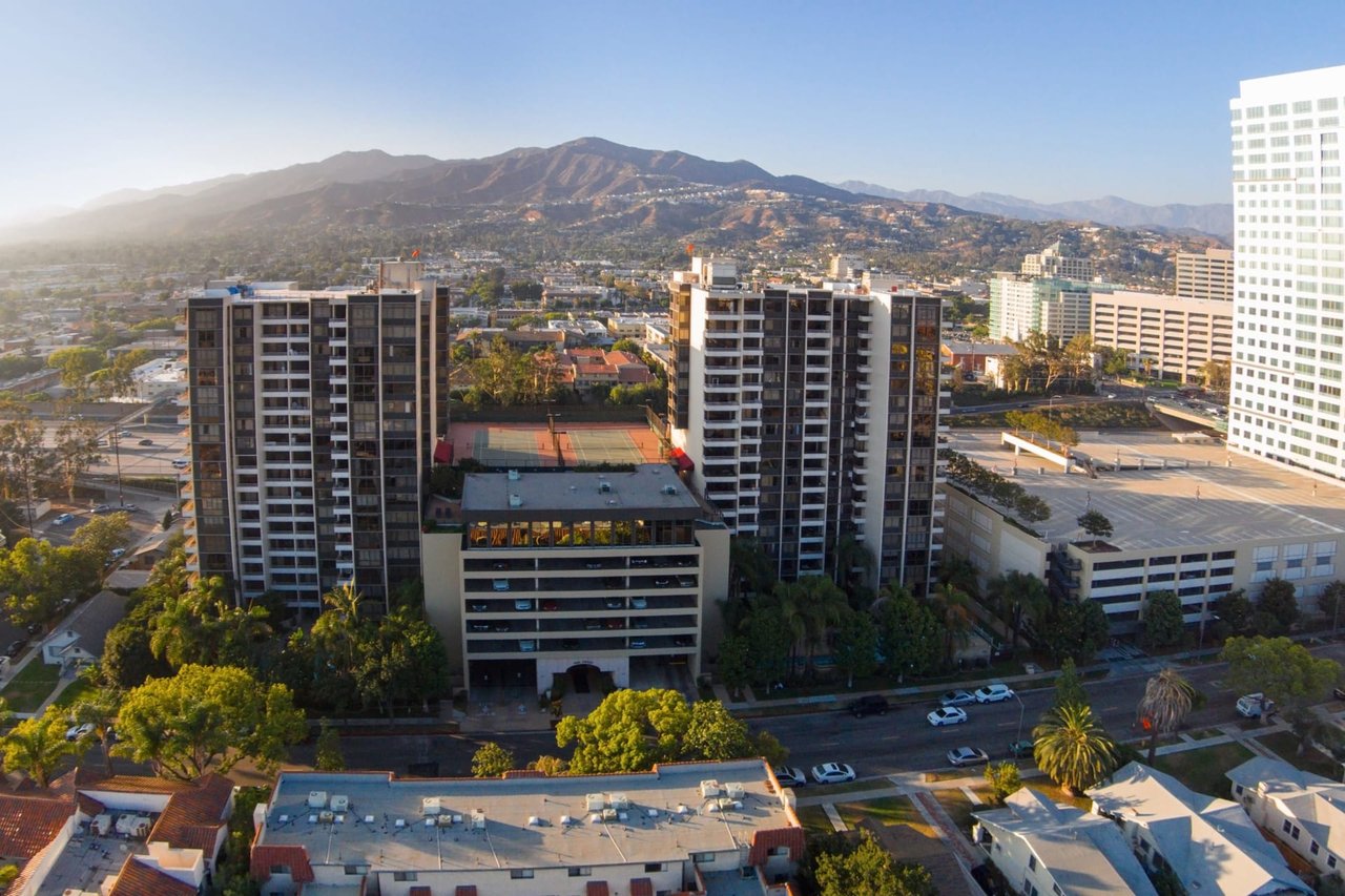 Sold by Edwin Ordubegian | 345 Pioneer Dr #501W Glendale, CA | Urban Living