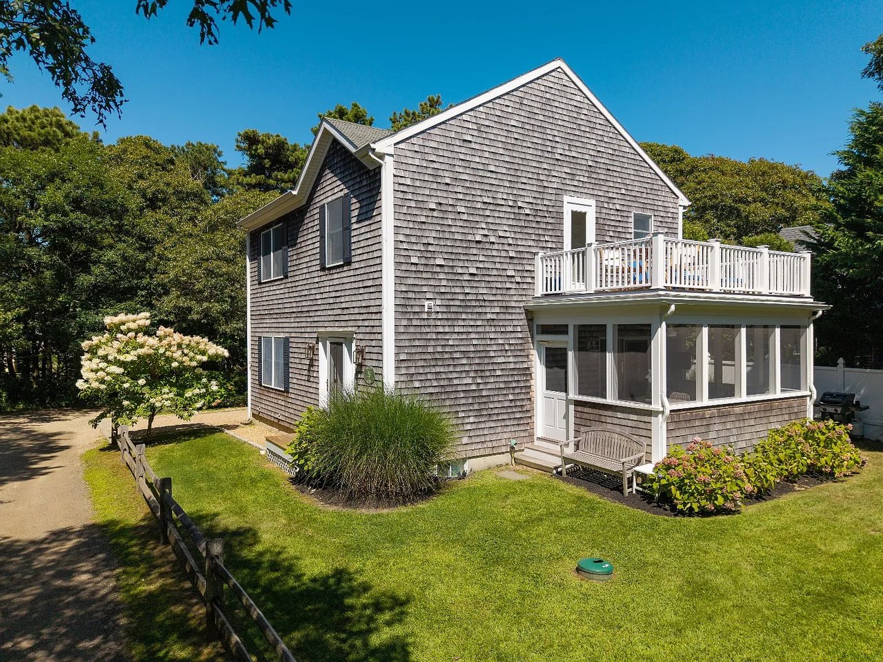 26 Winne Ave