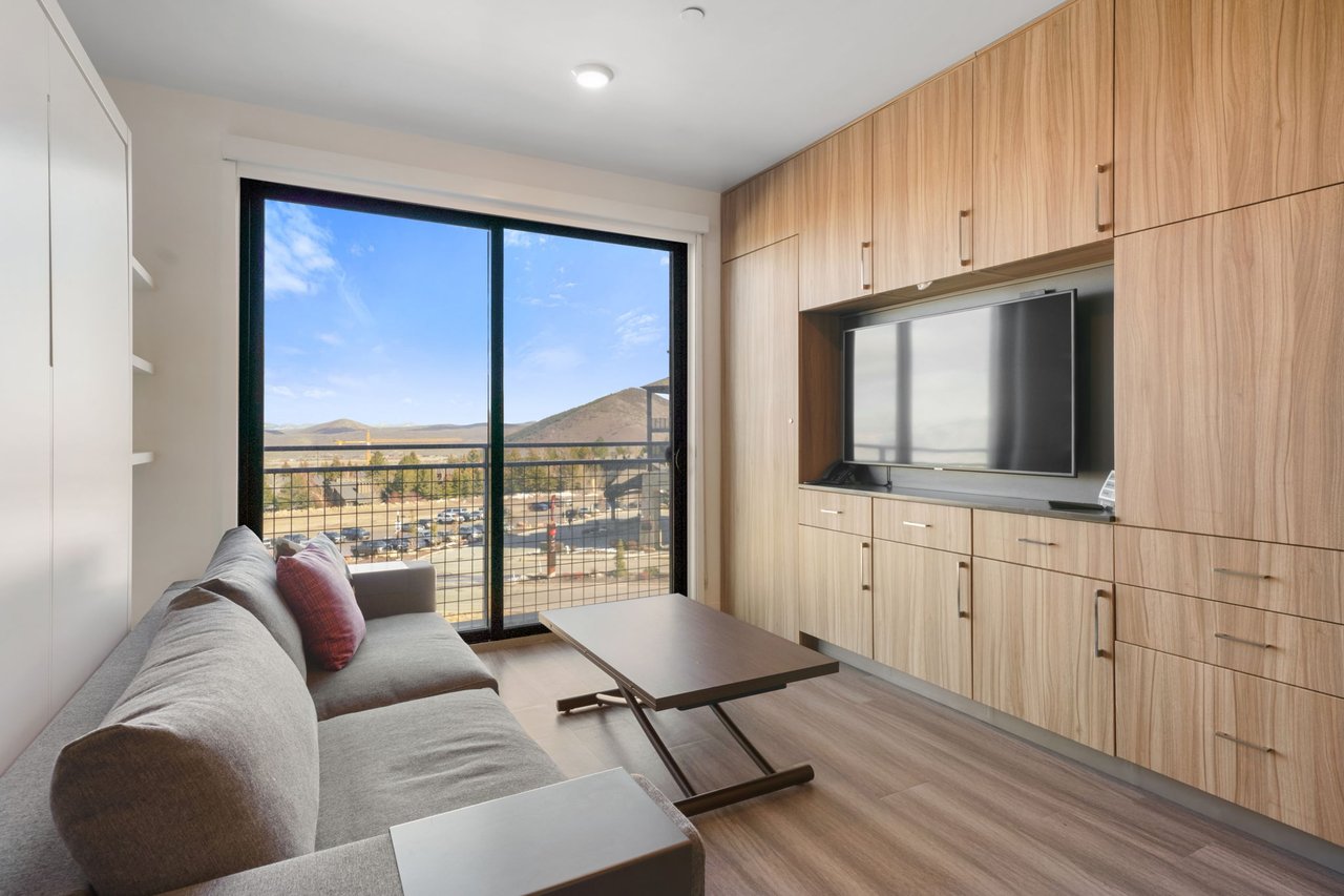 2670 W Canyons Resort Drive, 127