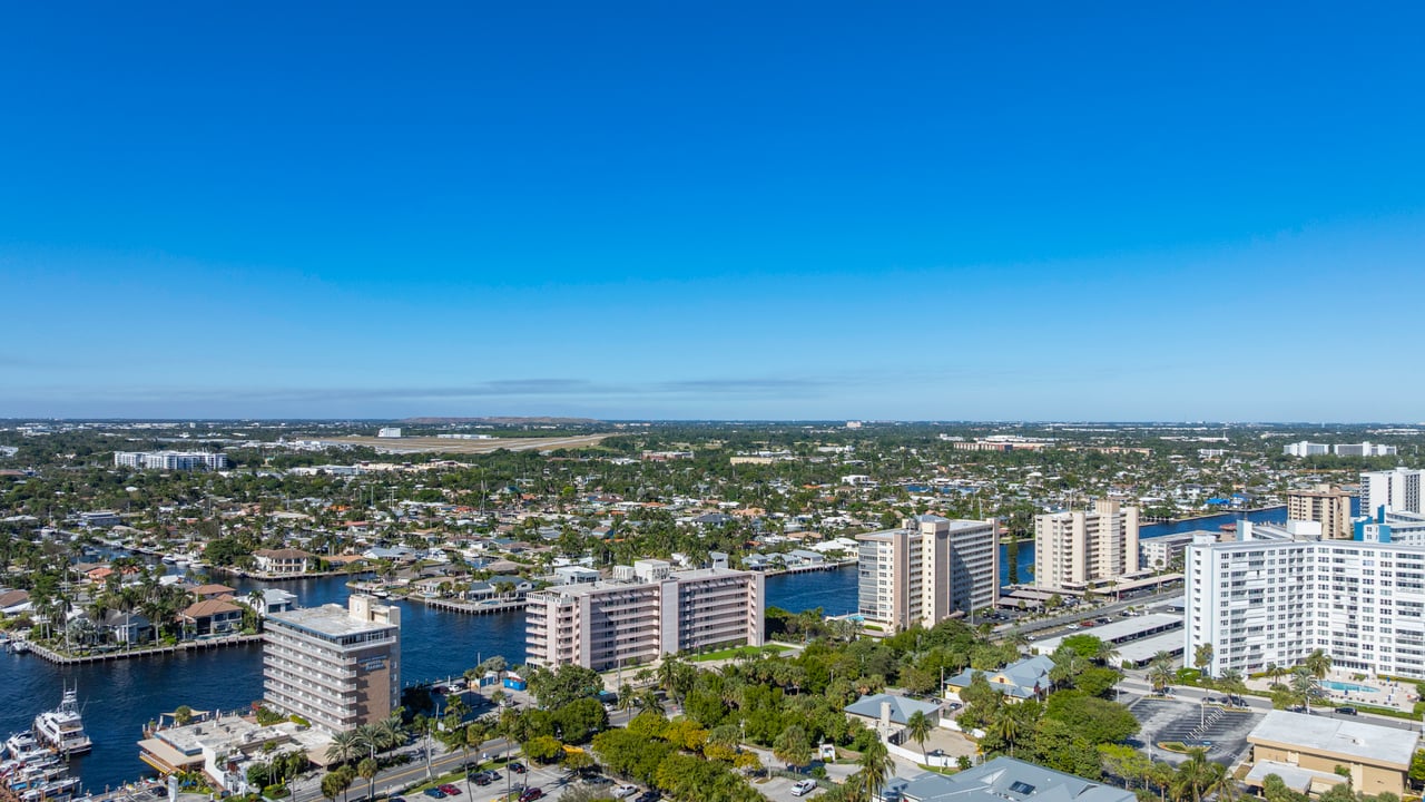 W Pompano Beach Hotel & Residences