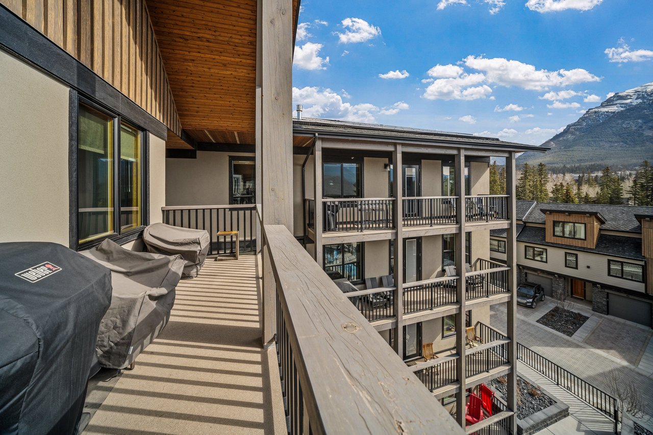 Top-Floor Spring Creek Retreat | Income-Generating Tourist Home in Timberstone Lodge