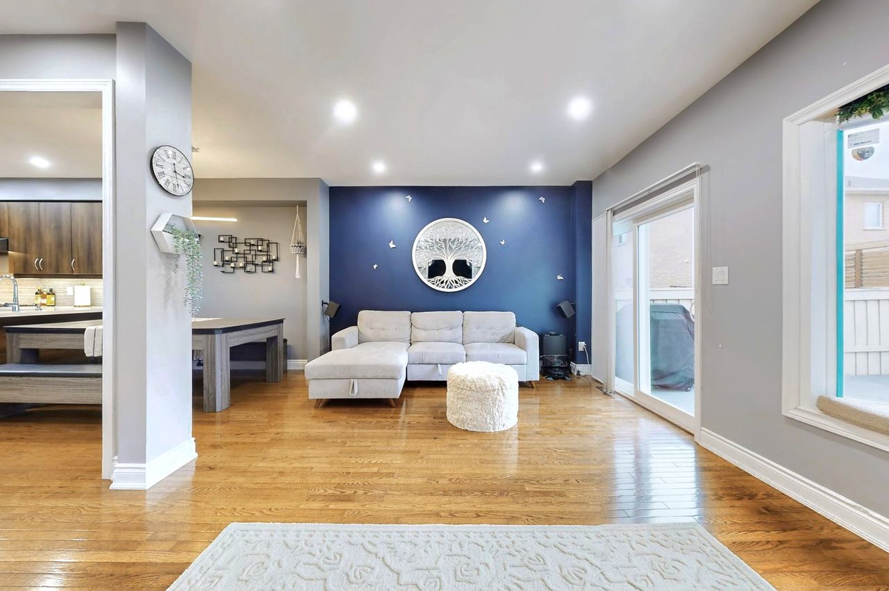 727 Vellore Park Avenue