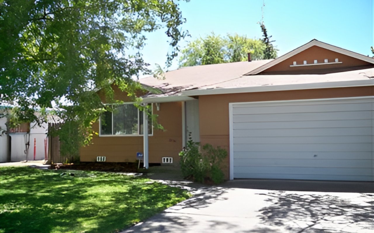 Sold in 20 Days Over Asking Price! 2116 Kirk Way Sacramento, CA 95822