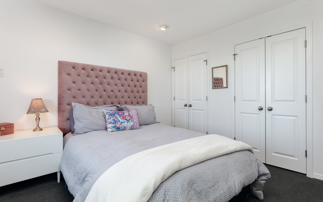 460 S Marion Parkway, 2000