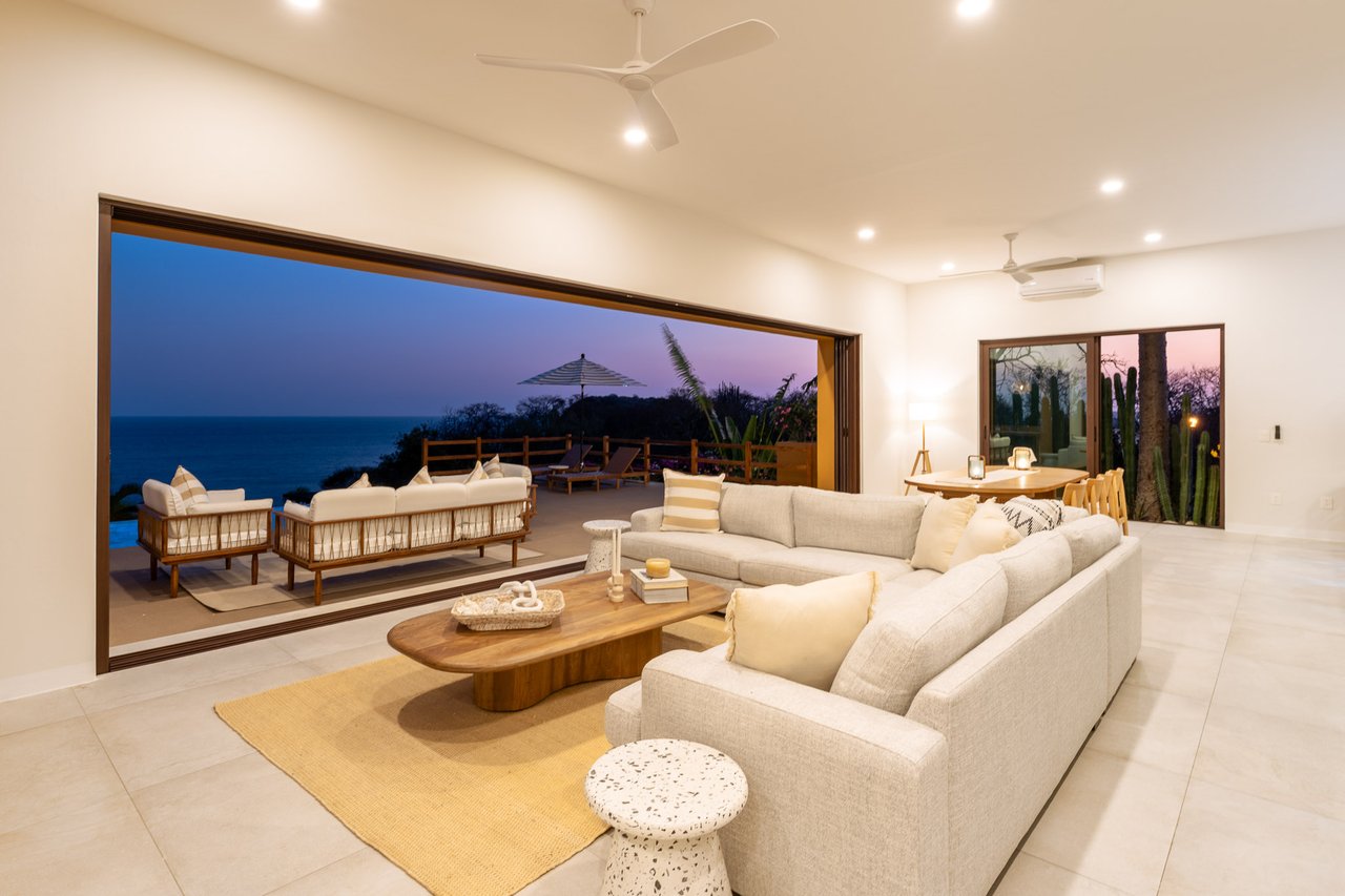 5 Bedroom, Single Family Home, La Cañada Casa A 