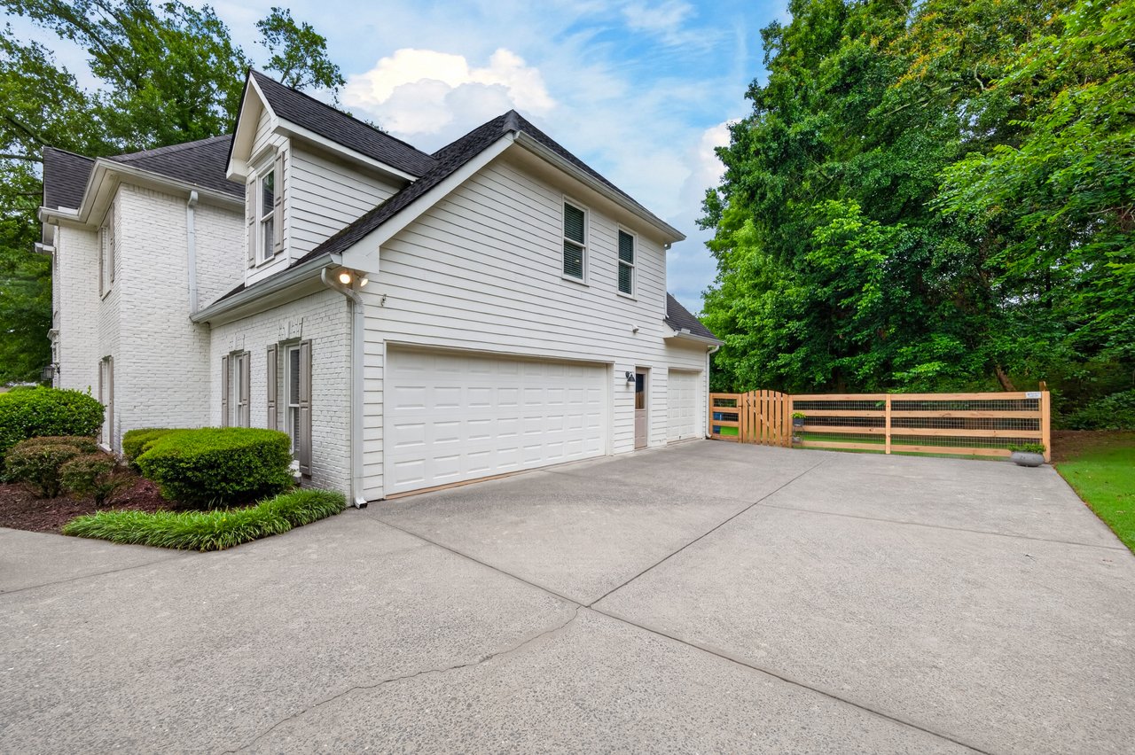 1635 Briers Chute