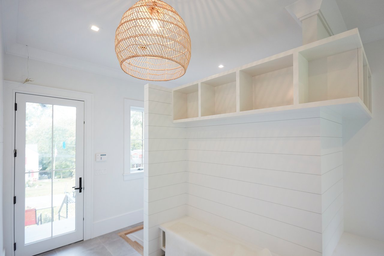11 Wake Robin Road