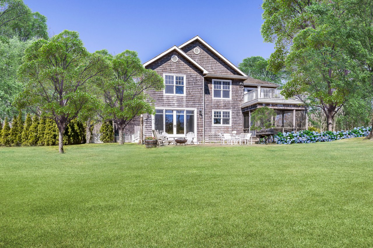 9 Dering Lane, East Hampton