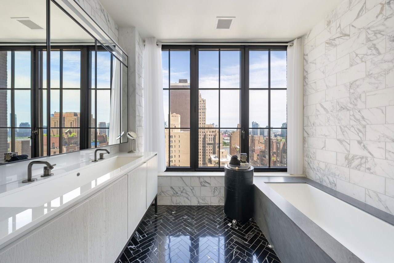 959 First Ave, Unit 17C