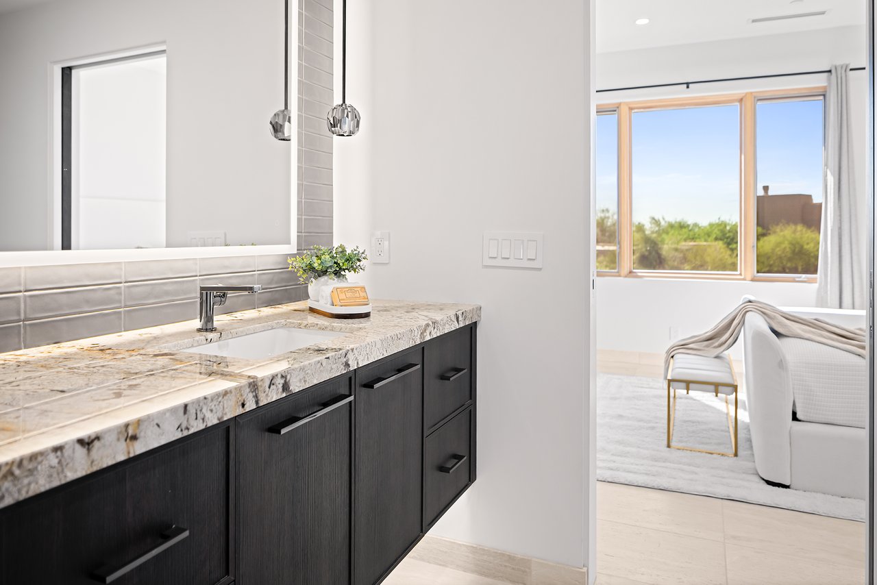 40041 N 111TH Place 44