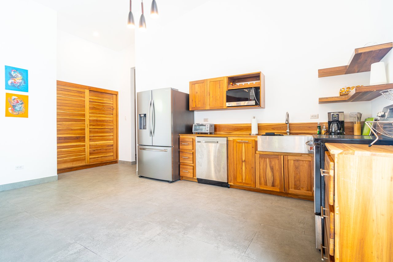 Brand New Home! Nature Lovers Escape by Uvita's Bamboo Forest and Swimming Holes