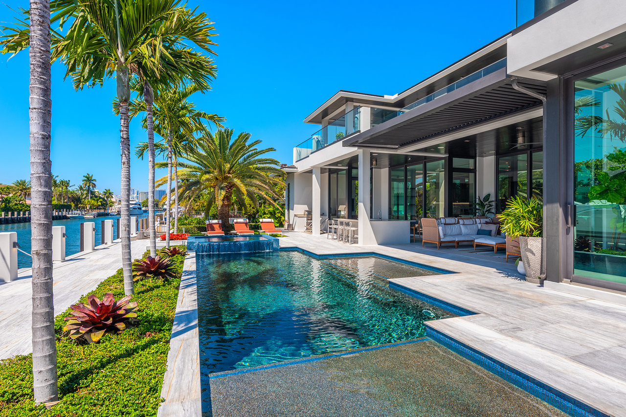 22 Isla Bahia Dr