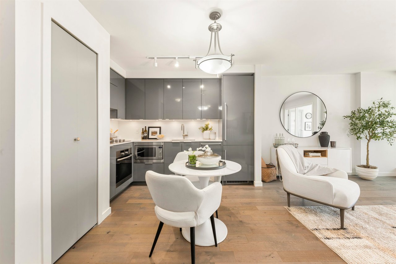 1110-161 W Georgia St