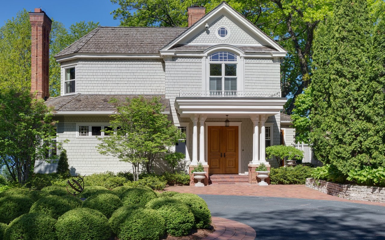 4630 Linwood Cir | Deephaven