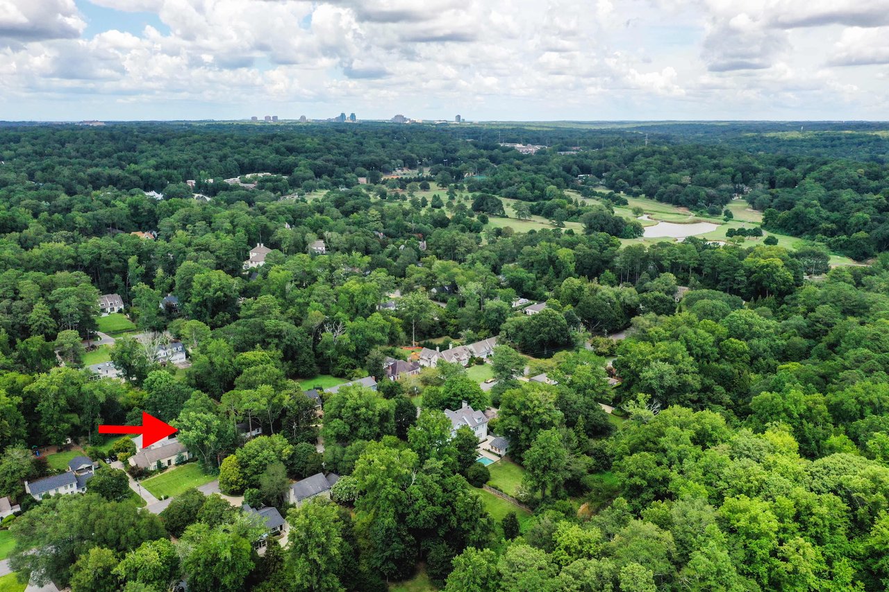 311 Broadland Rd NW