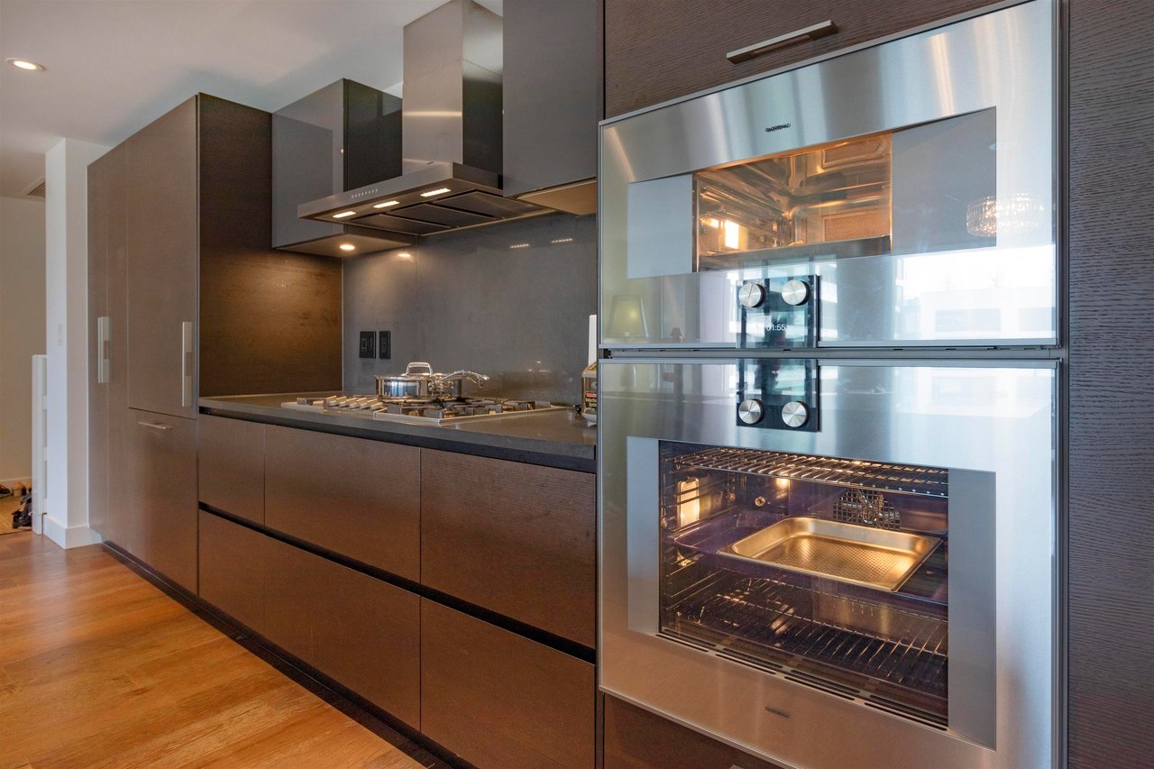 504-1561 W 57th Ave