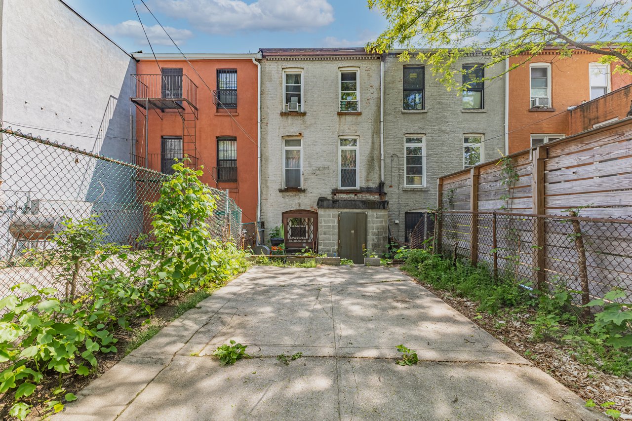 799 Willoughby Avenue