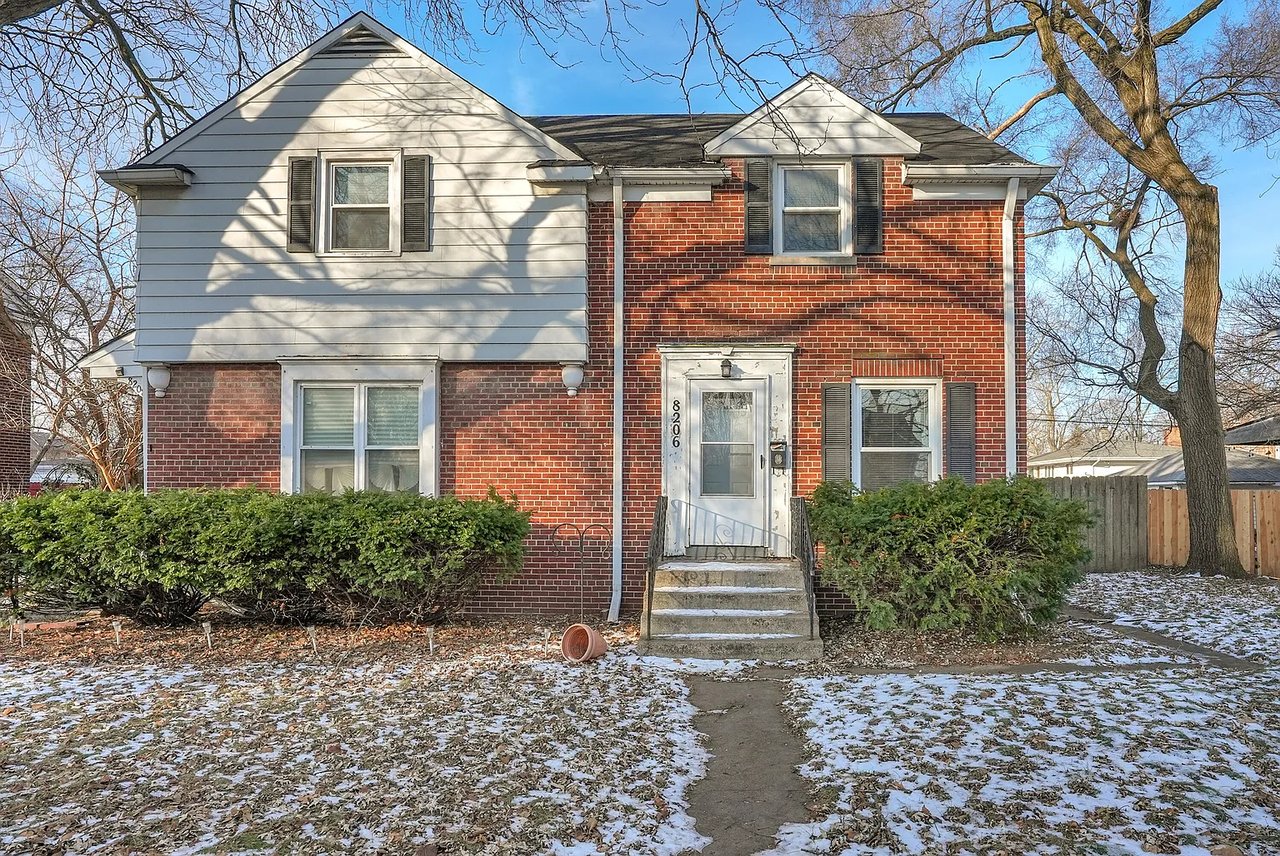 8206-8208 Highland Pl, Munster, IN