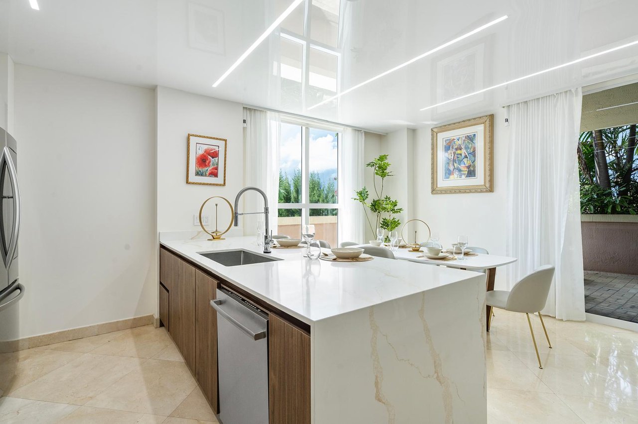 King David Short-Term Rental | Prime Location
